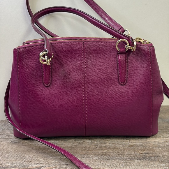 SOLD IN STORE COACH F36637 CHRISTIE CARRYAL FUCHSIA GRAIN LEATHER CROSSBODY - Picture 3 of 14